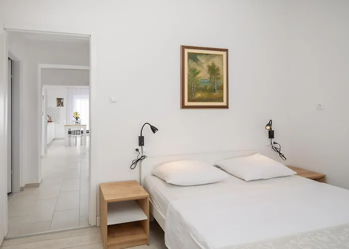Knez Penthouse Apartament Makarska